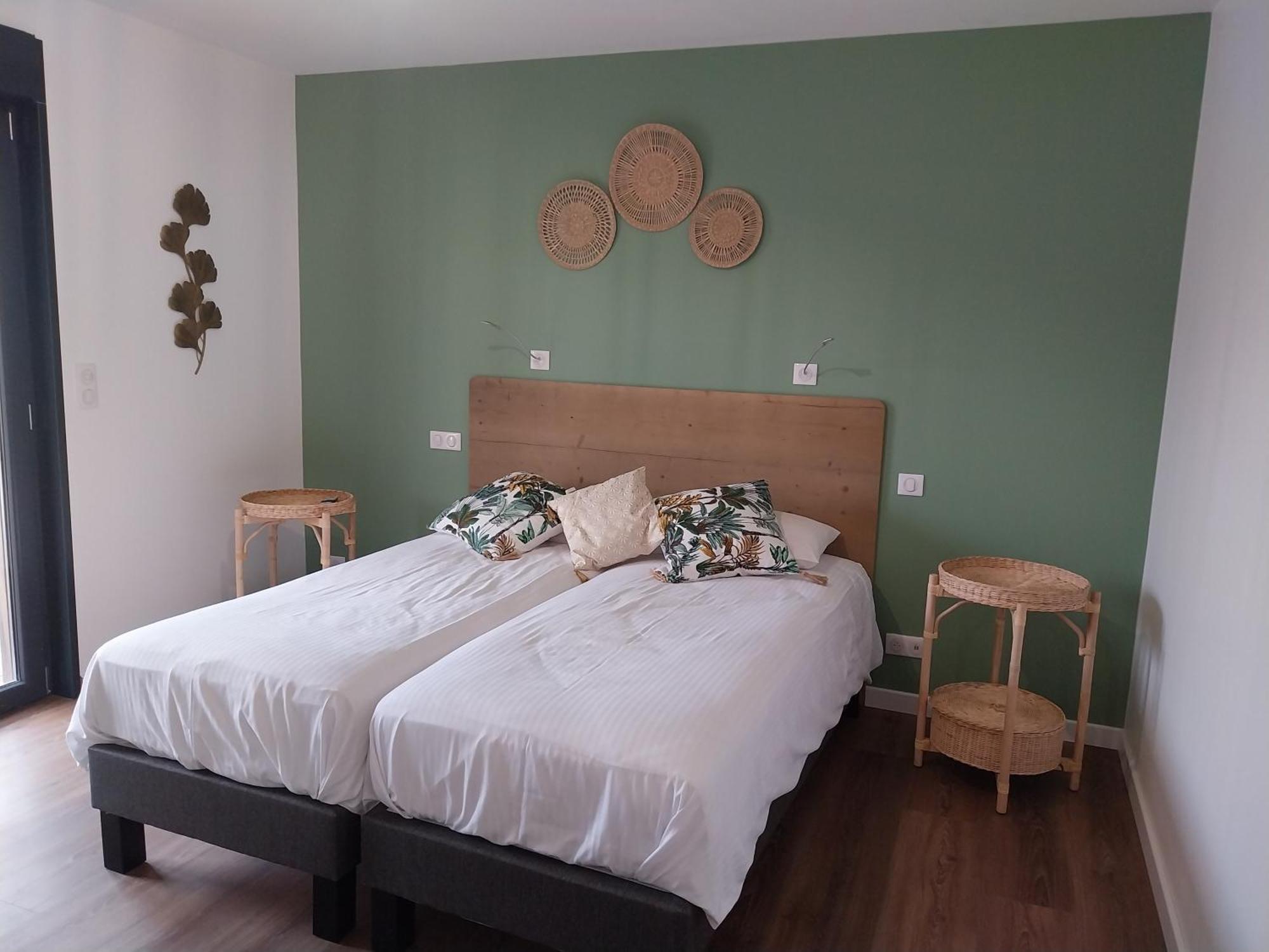 Logis Hotel Restaurant Cruzel Maurs Εξωτερικό φωτογραφία