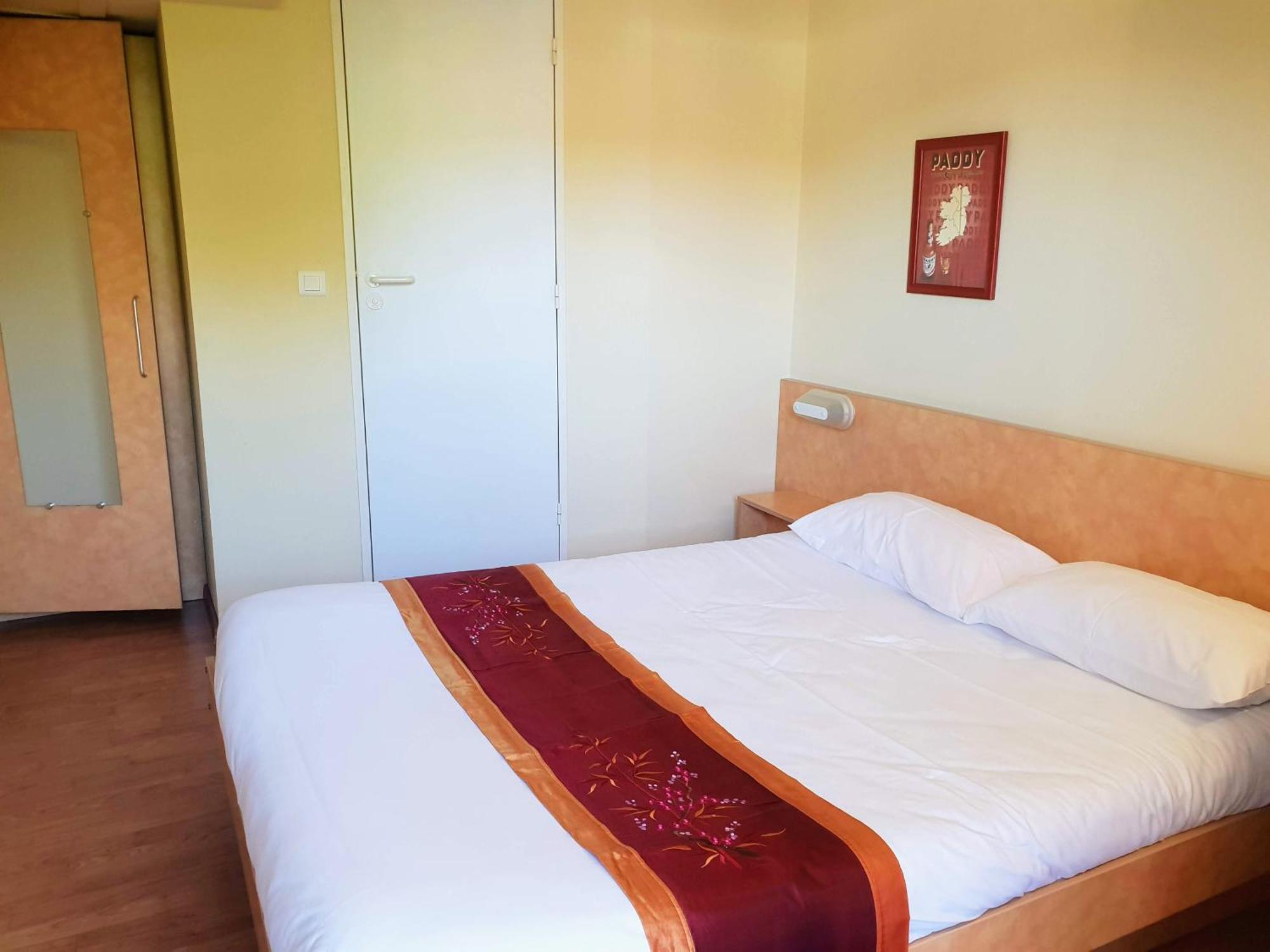 Logis Hotel Restaurant Cruzel Maurs Εξωτερικό φωτογραφία