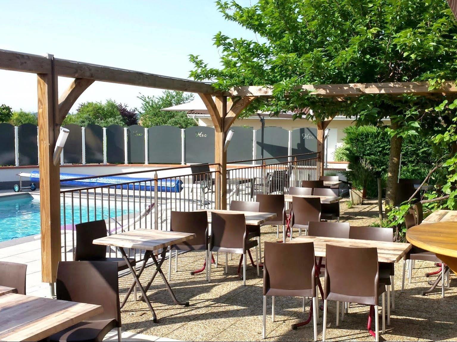Logis Hotel Restaurant Cruzel Maurs Εξωτερικό φωτογραφία